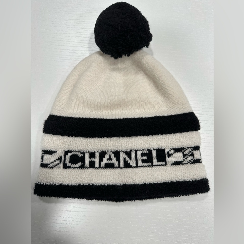 Chanel beanie NEW